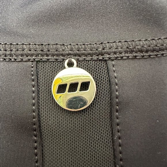 Lorna Jane Jacket Womens Small Black Fitted Full Zip Athleisure Work Out Solid - Picture 7 of 8